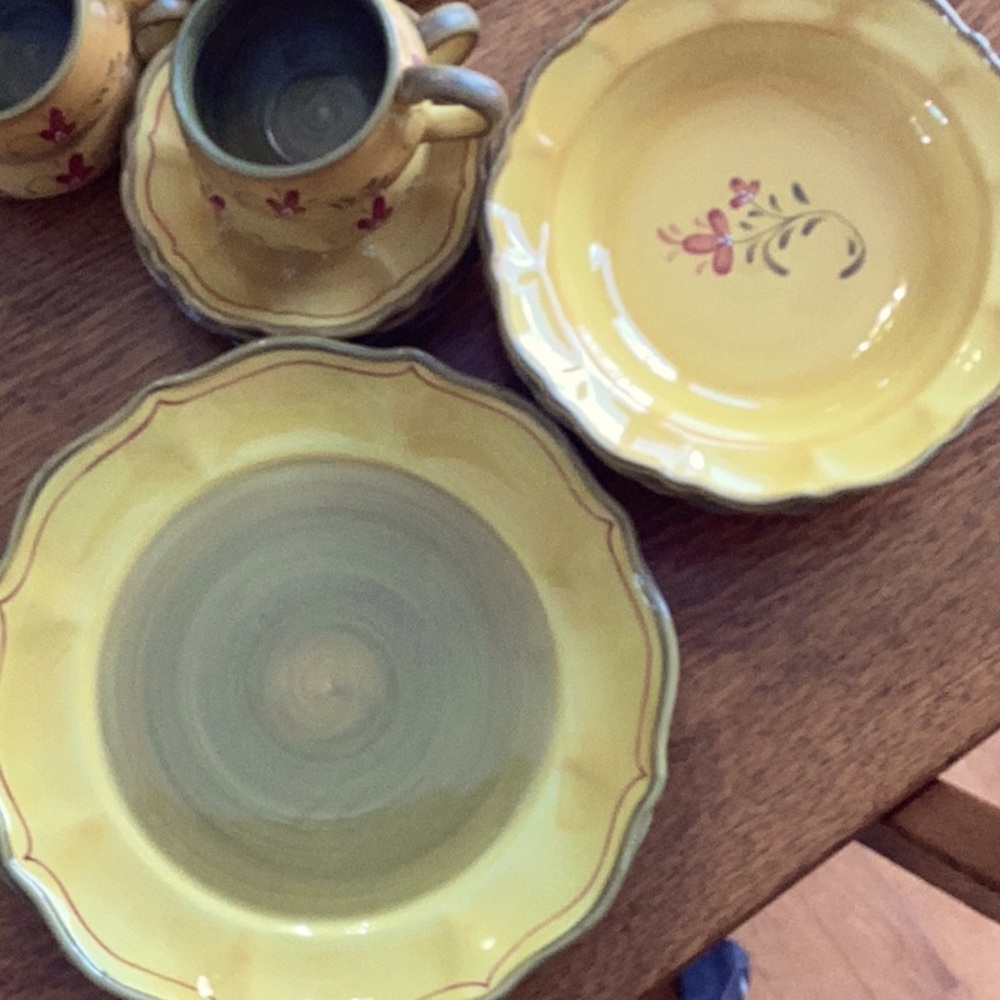 Demdaco Bienvenue 20 piece set